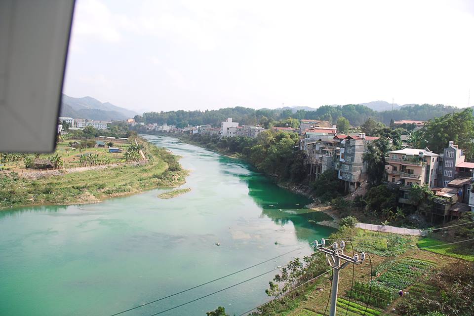 View sông Bằng Giang